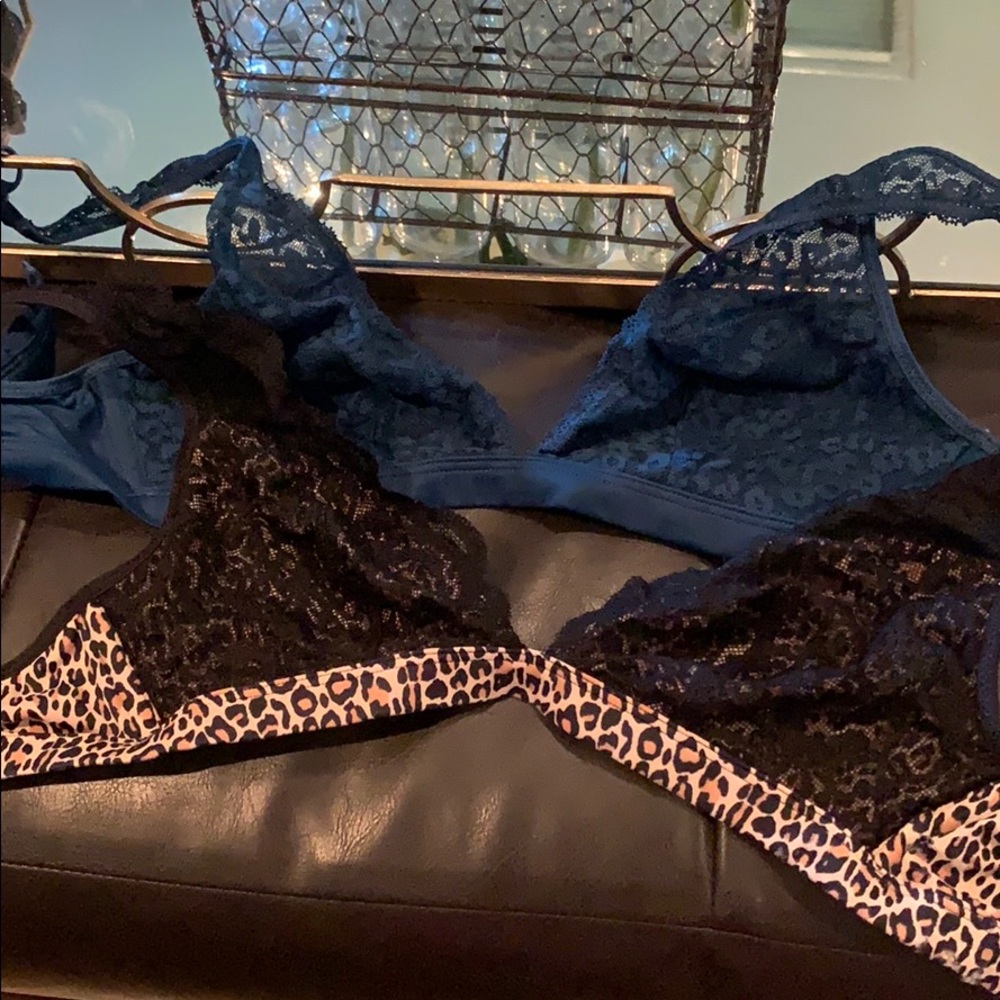 VS Pink lace plunge bralette small
